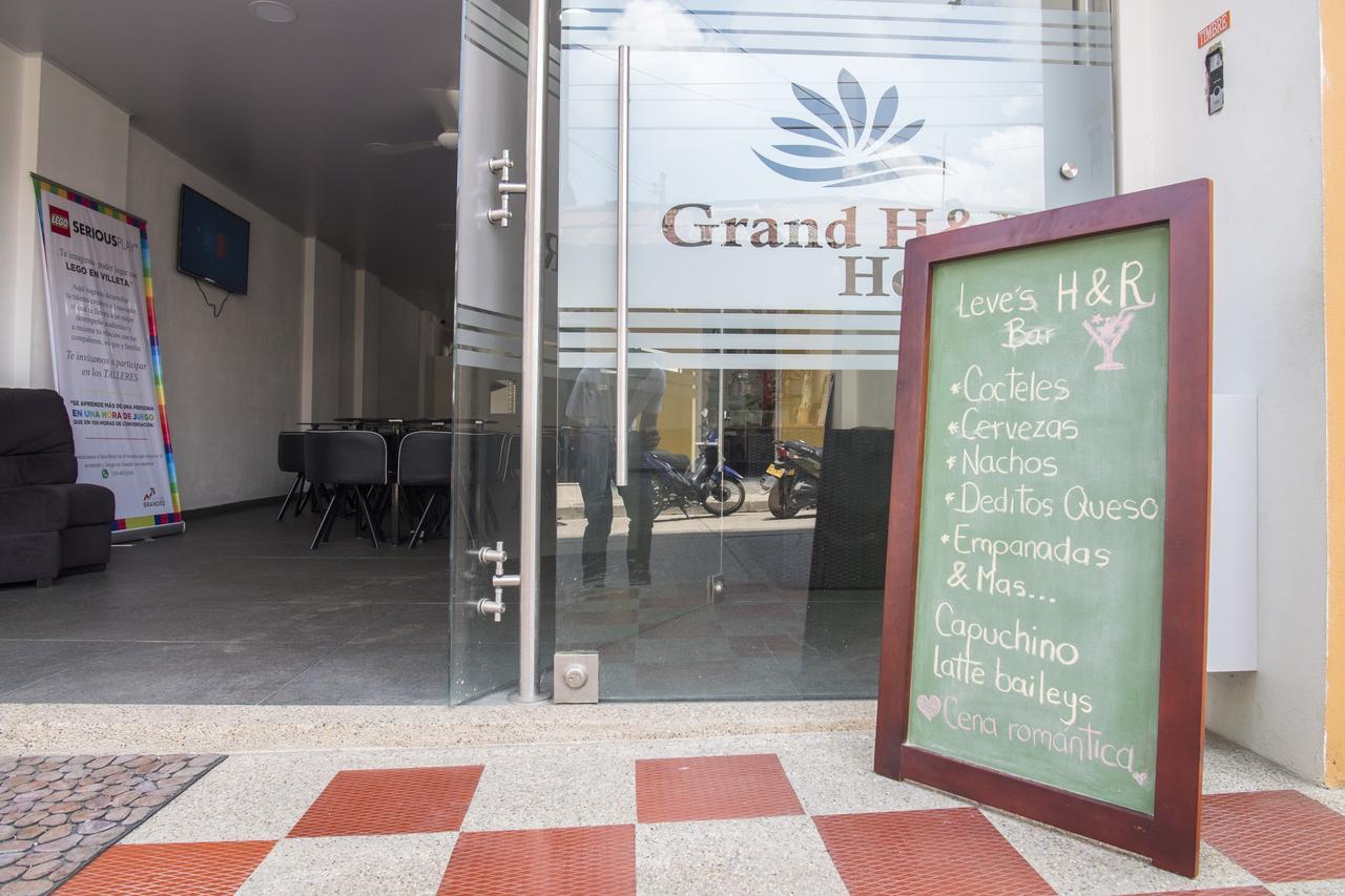 Hotel Grand H&R Villeta Exterior foto